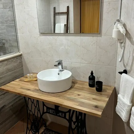 فندق مبيت وإفطار Eco Natura Falcoeira - Da Luz 3*